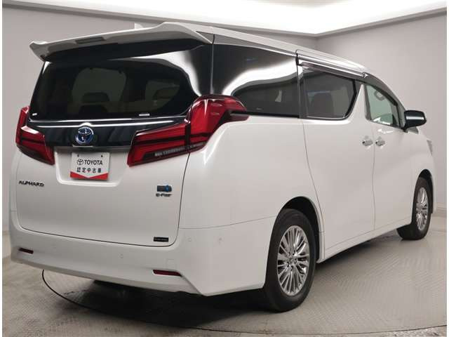 アルファードハイブリッド 2.5 G Fパッケージ E-Four 4WD