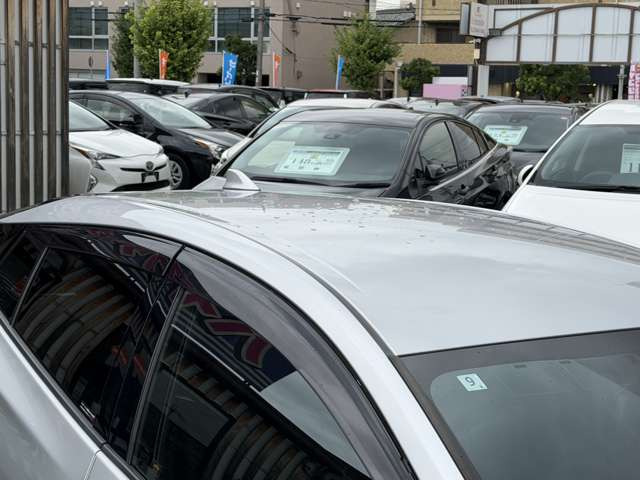 お客様がずっと快適に過ごしていただけるよう、車を買ってからの長いお付き合いが大切だと思っています! 買うときも、買ったあとも、安くて安心をお届けできたらと。