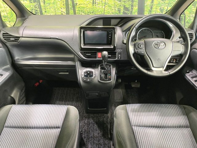 ヴォクシー2.0 ZS 煌