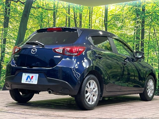 ☆全国のネクステージからお取り寄せが可能※!遠方の店舗に展示してあるクルマが気になる場合も、最寄りの店舗でご覧いただくことが可能です!是非私たちに要望をお聞かせください!※別途費用