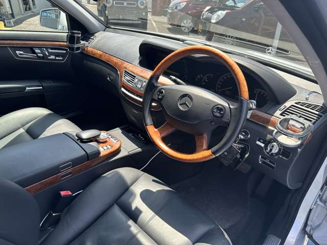 �����X�O�ɂ���]�̂��ԂƂ����Ԃ̂��A���𒸂��܂��ƁA�X���[�Y�ȑΉ��������Ē������Ƃ��\�ł��B�y�J�[�Z���T�[��������z�Ƃ��`�����������B