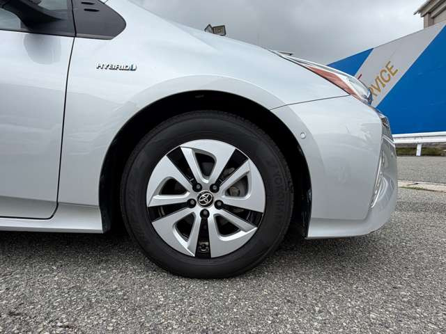 弊社は、お客さまのニーズにお応え出来るよう、豊富な車種を取り揃えております。お乗り換えの際も、是非、よろしくお願いいたします。