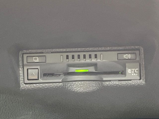 【ETC】高速道路の料金所をストレスなく通過!話題のスポットやサービスエリアに多い「スマートIC」利用時は必須のアイテムです。当店でセットアップを実施、ご納車当日からすぐにご利用いただけます!