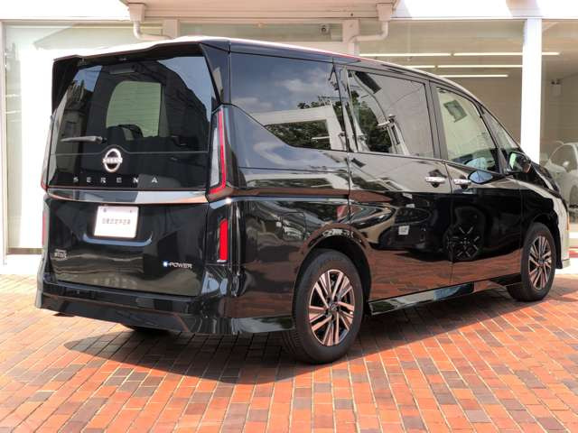 セレナ1.4 e-POWER ハイウェイスターV