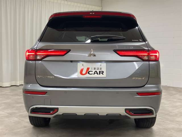 アウトランダーPHEV 2.4 P 4WD