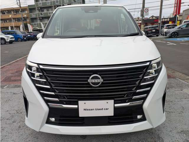 セレナ1.4 e-POWER ハイウェイスターV