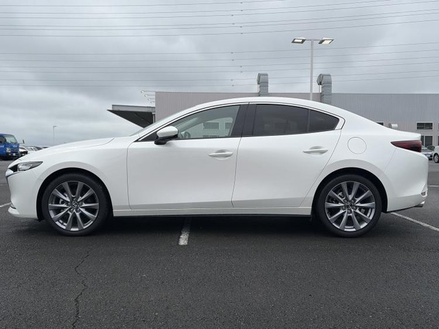 MAZDA3セダン2.0 20S Sパッケージ