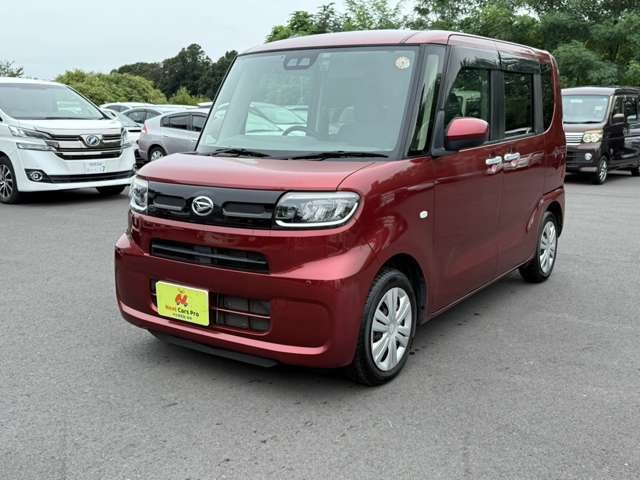 数ある中から当店のお車をご覧いただき誠にありがとうございます。当店在庫は外装、内装クリーニング後に展示し、併せて事故修復歴の有無、メーター改ざん歴の有無も第三者機関による検査を全台実施しております。