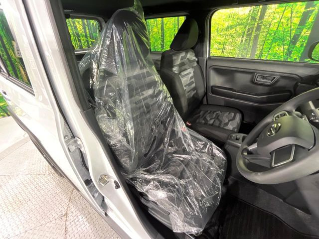 もちろん車内はキレイです♪よりクリーンな状態をキープしたいお客様には『ナノゾーンコート』がおすすめ!新型コロナウイルス対策や、除菌・消臭に効果を発揮し多くの方にご好評いただいております。