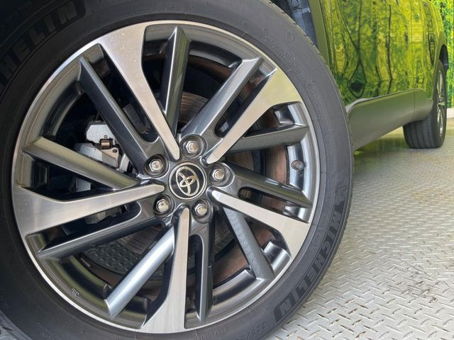 �y����18�C���`�A���~�z�C�[���z�O�ςɃ}�b�`���������A���~�z�C�[���𑕒����Ă���܂��B�e��ЊO�A���~�z�C�[����A�X�^�b�h���X�^�C�����戵�����Ă���܂��B���񂲑��k����������