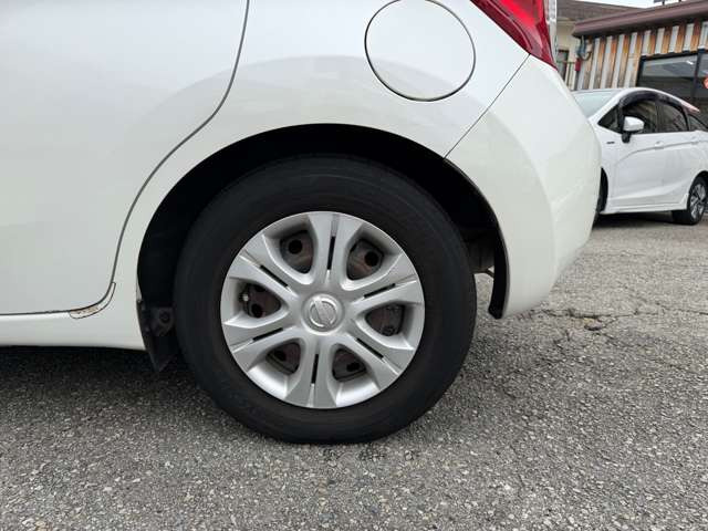 弊社は、お客さまのニーズにお応え出来るよう、豊富な車種を取り揃えております。お乗り換えの際も、是非、よろしくお願いいたします。