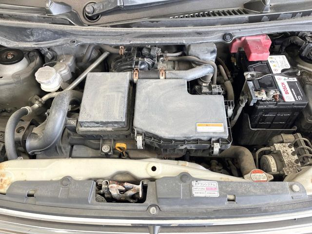 親切・丁寧な専門メカニックスタッフが応対!・車検・点検整備・事故等の修理などアフターサービスも安心。お車のカスタマイズもネクステージのサービススタッフまでご相談ください!