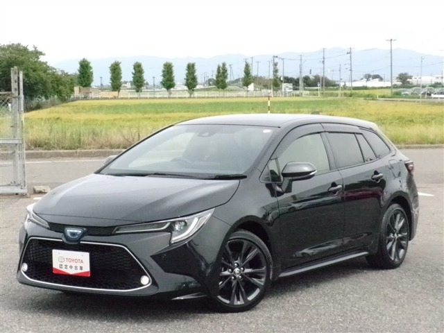 カローラツーリング1.8 ハイブリッド W×B E-Four 4WD