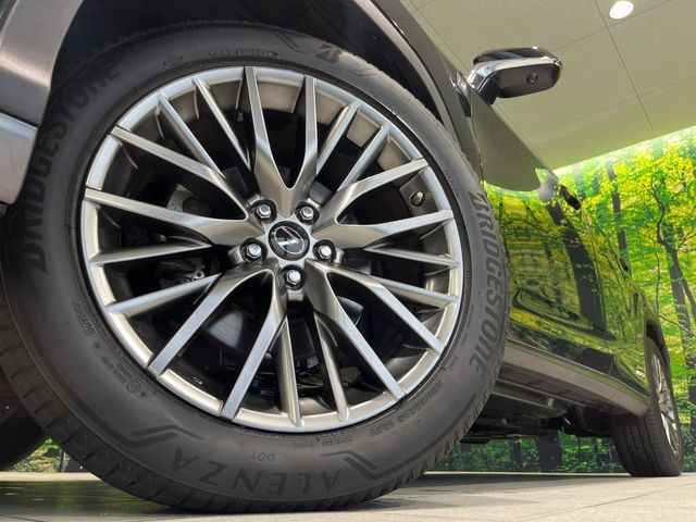 �y����20�C���`�A���~�z�C�[���z�O�ςɃ}�b�`���������A���~�z�C�[���𑕒����Ă���܂��B�e��ЊO�A���~�z�C�[����A�X�^�b�h���X�^�C�����戵�����Ă���܂��B���񂲑��k����������