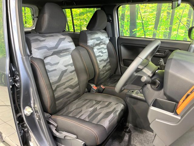 もちろん車内はキレイです♪よりクリーンな状態をキープしたいお客様には『ナノゾーンコート』がおすすめ!新型コロナウイルス対策や、除菌・消臭に効果を発揮し多くの方にご好評いただいております。