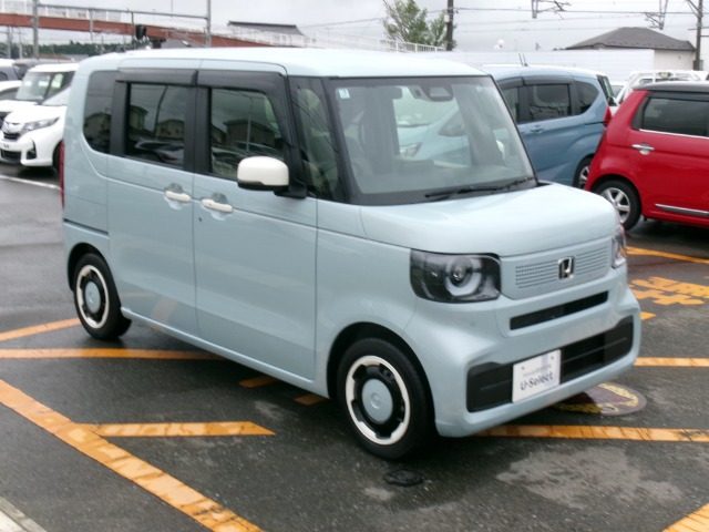 N-BOXファッションスタイル モノトーン