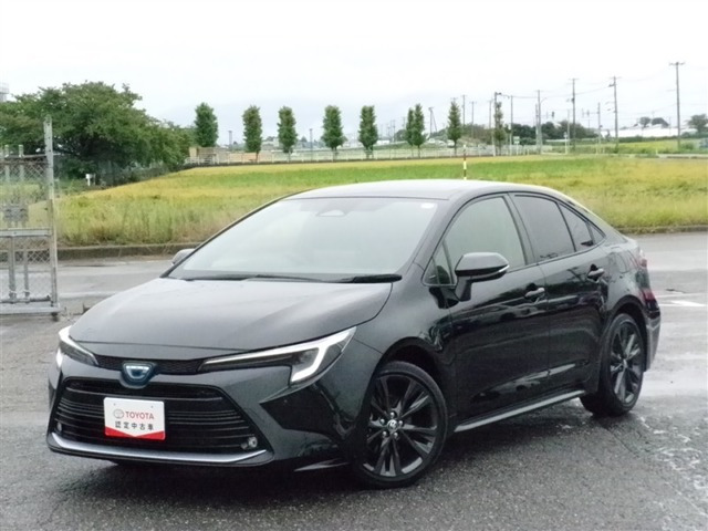 カローラ1.8 ハイブリッド W×B E-Four 4WD