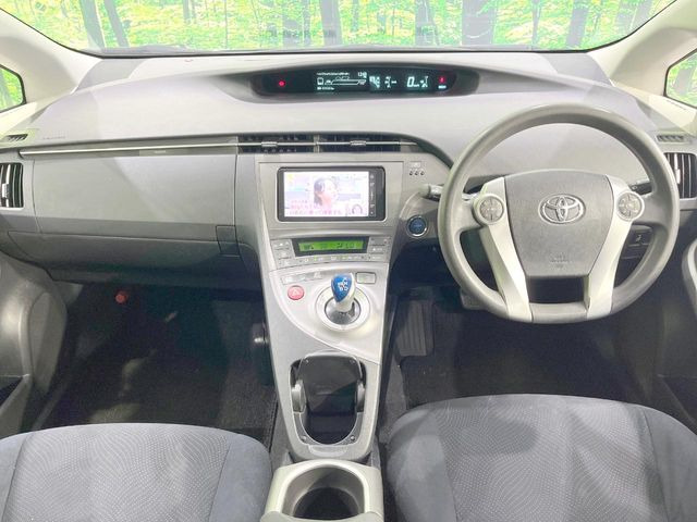 プリウス1.8 S
