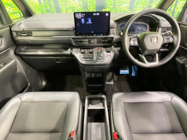 ステップワゴン2.0 e:HEV スパーダ