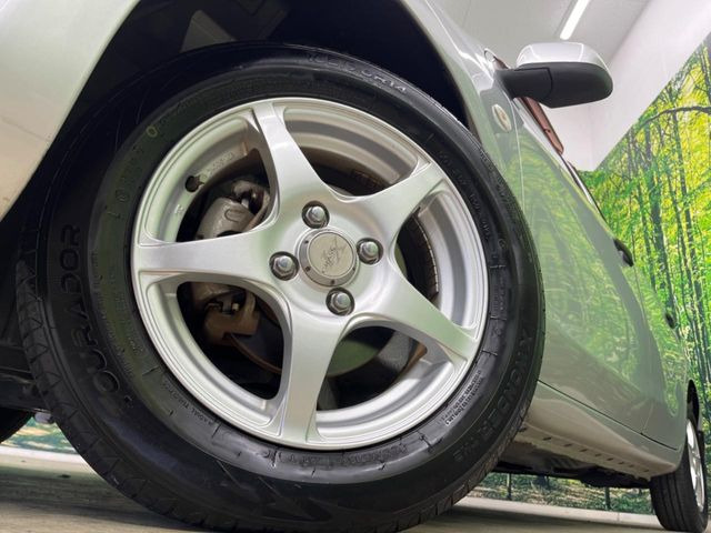 �y14�C���`�A���~�z�C�[���z�O�ςɃ}�b�`�����A���~�z�C�[���𑕒����Ă���܂��B�e��A���~�z�C�[����A�X�^�b�h���X�^�C�����戵�����Ă���܂��B���񂲑��k����������