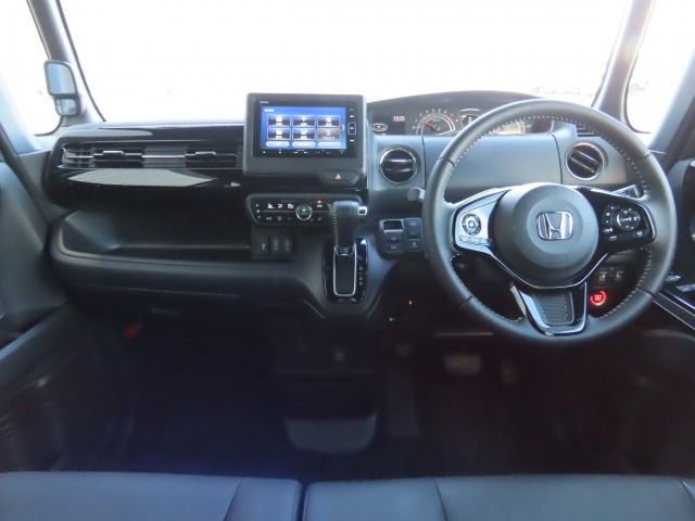 N-BOXカスタムL ターボ 4WD