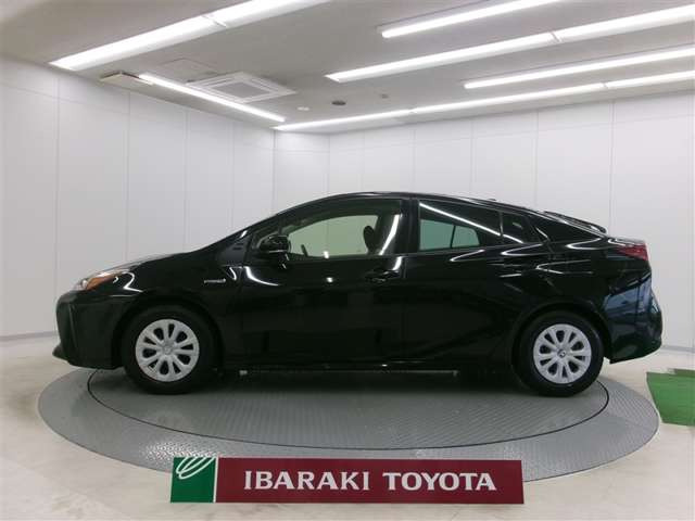 プリウス1.8 S