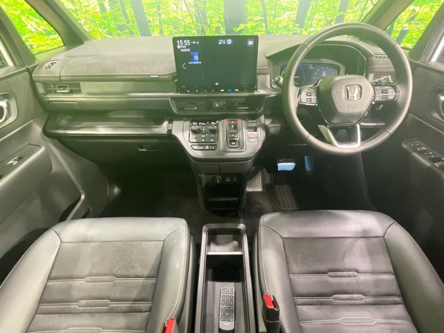 ステップワゴン2.0 e:HEV スパーダ プレミアムライン
