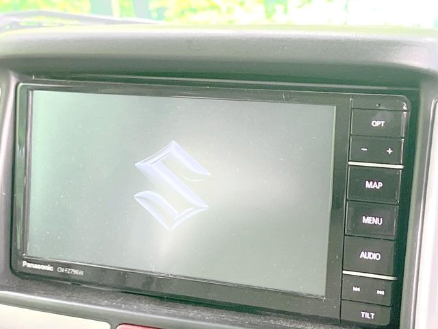 【純正ナビ】人気の純正ナビを装備。オーディオ機能も充実しており、Bluetooth接続すればお持ちのスマホやMP3プレイヤーの音楽を再生可能!毎日の運転がさらに楽しくなります!!