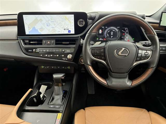 ES300h バージョンL