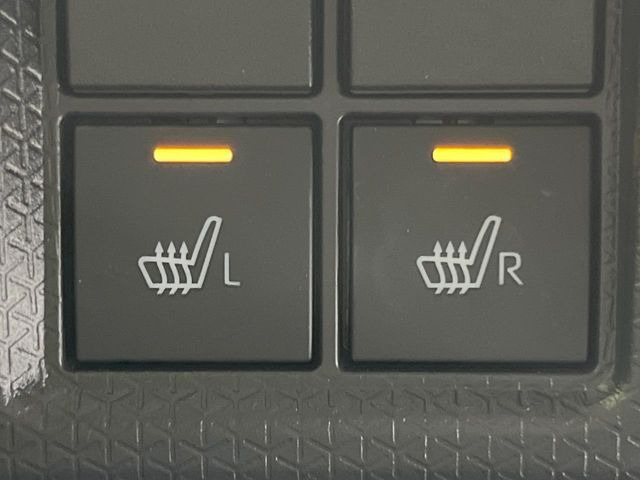 【シートヒーター】寒い日に重宝するシートヒーター!エアコンより早く温まってくれるので寒がりの人も安心ですね♪エアコンの温風は乾燥するから苦手、という方にもをおすすめです。