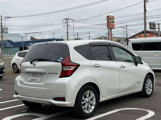 ノート1.2 e-POWER X 助手席回転シート