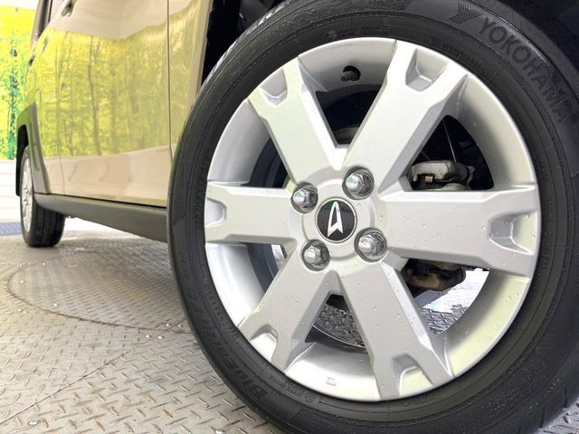 �y����15�C���`�A���~�z�C�[���z�O�ςɃ}�b�`���������A���~�z�C�[���𑕒����Ă���܂��B�e��ЊO�A���~�z�C�[����A�X�^�b�h���X�^�C�����戵�����Ă���܂��B���񂲑��k����������