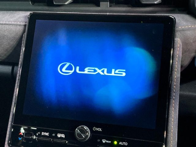 【9.8インチ ディスプレイオーディオ】大画面のディスプレイはAppleCarPlayやAndroidAutoが利用可能。大きな画面でスマホナビアプリ等が利用いただけます♪