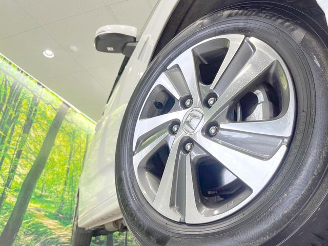 �y����15�C���`�A���~�z�C�[���z�O�ςɃ}�b�`���������A���~�z�C�[���𑕒����Ă���܂��B�e��ЊO�A���~�z�C�[����A�X�^�b�h���X�^�C�����戵�����Ă���܂��B���񂲑��k����������