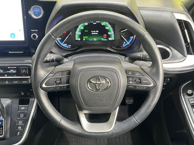 【ステアリングスイッチ】運転中、前方から目線をそらすことなく、オーディオ等の操作が可能な便利機能!安心&快適なドライブを演出してくれます♪