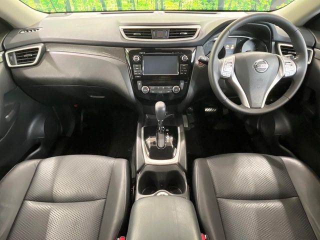 エクストレイル2.0 20Xtt エマージェンシーブレーキパッケージ