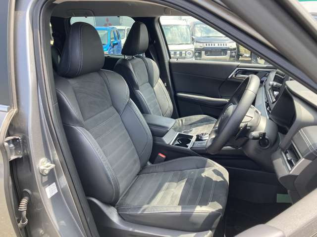 アウトランダーPHEV 2.4 G 4WD