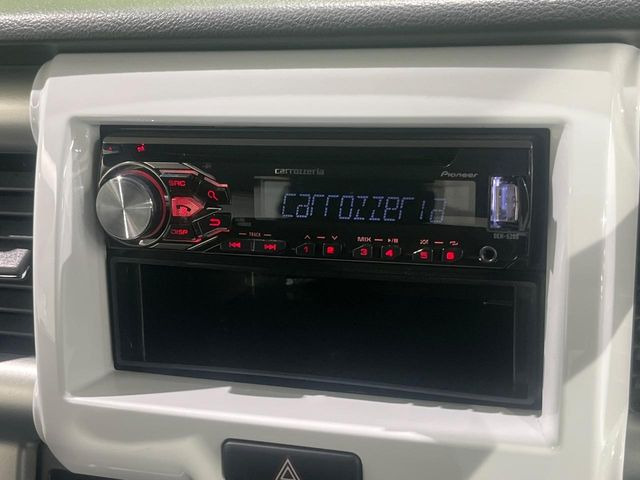お好きな音楽を車内でお楽しみいただけます♪スピーカー交換・ウーハー追加などの音質向上や、最新ナビ・後席モニター等の取り付けも是非ご相談ください!