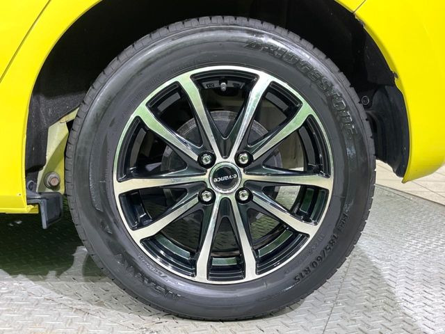 �y15�C���`�A���~�z�C�[���z�O�ςɃ}�b�`�����A���~�z�C�[���𑕒����Ă���܂��B�e��A���~�z�C�[����A�X�^�b�h���X�^�C�����戵�����Ă���܂��B���񂲑��k����������