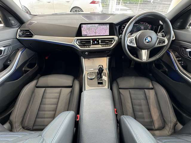 3シリーズセダンM340i xドライブ 4WD