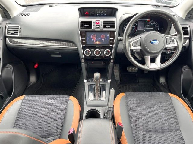 フォレスター2.0 エックスブレイク 4WD