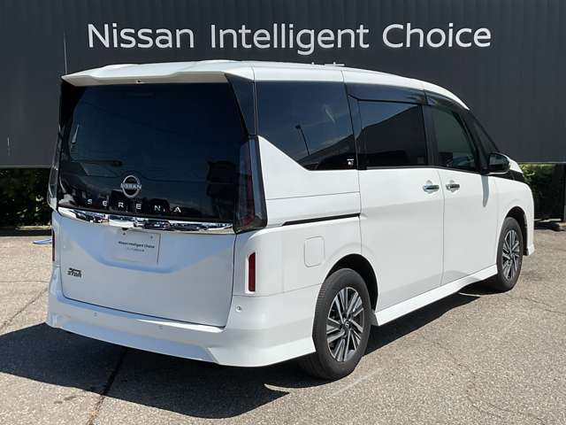 セレナ2.0 ハイウェイスターV 4WD