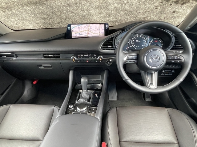MAZDA3セダン1.8 XD ドライブ エディション