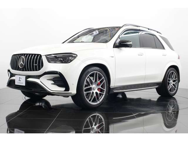 �S��4935mm�A�S��2020mm�̓��X����{�f�B�BAMG��p�t�����g�G�v�����ƃG�A�C���e�[�N���A�n�C�p�t�H�[�}���XSUV�Ƃ��Ă̖{�C�x�𕨌��܂��B�X���ł��ۗ����ł��B