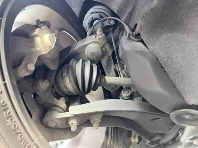 ミニクーペ クーパーSの普段見えにくい車両下部も撮影。気になる点は詳しくご説明します。