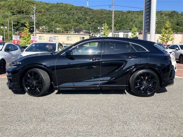 クラウンスポーツ2.5 Z E-Four 4WD
