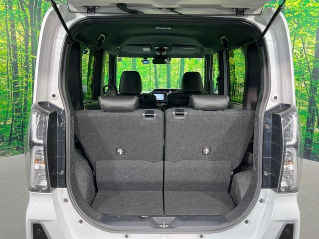 普段のお買い物や通勤、送迎等に十分な荷室スペースを確保しております。セカンドシートを倒すと、大きな荷物の積載も可能です♪