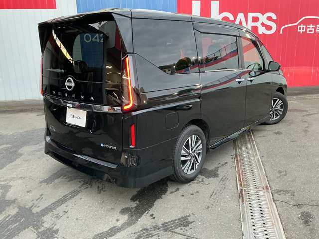 セレナ1.4 e-POWER ハイウェイスターV