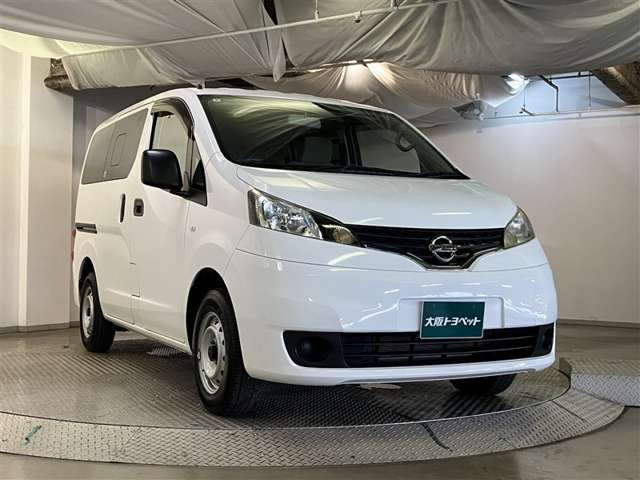 NV200バネットバン1.6 チェアキャブ 車いす1名仕様 専用サードシート有