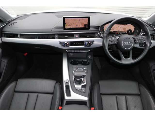 A5スポーツバック2.0 TFSI スポーツ